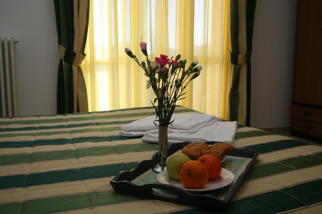 Dreibettzimmer mit Balkon